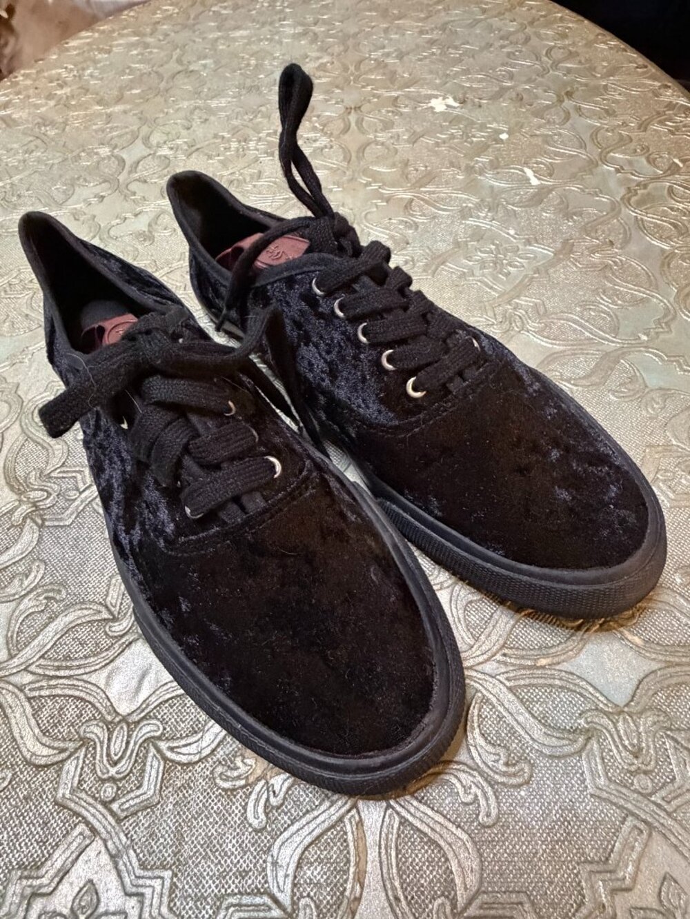 Mossimo Supply Co. Sneaker